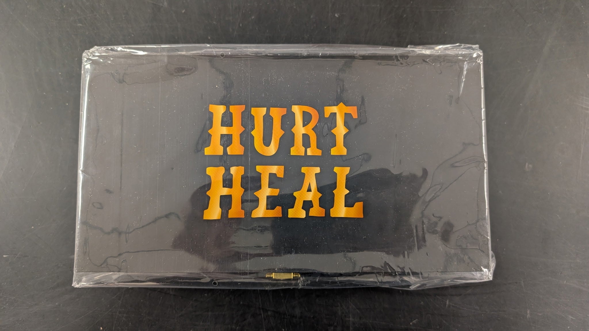 Official WWE Hurt Heal Side Plate Box Set