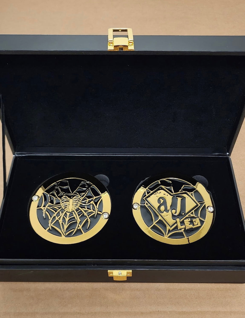 Official WWE AJ Lee Replica Side Plate Box Set