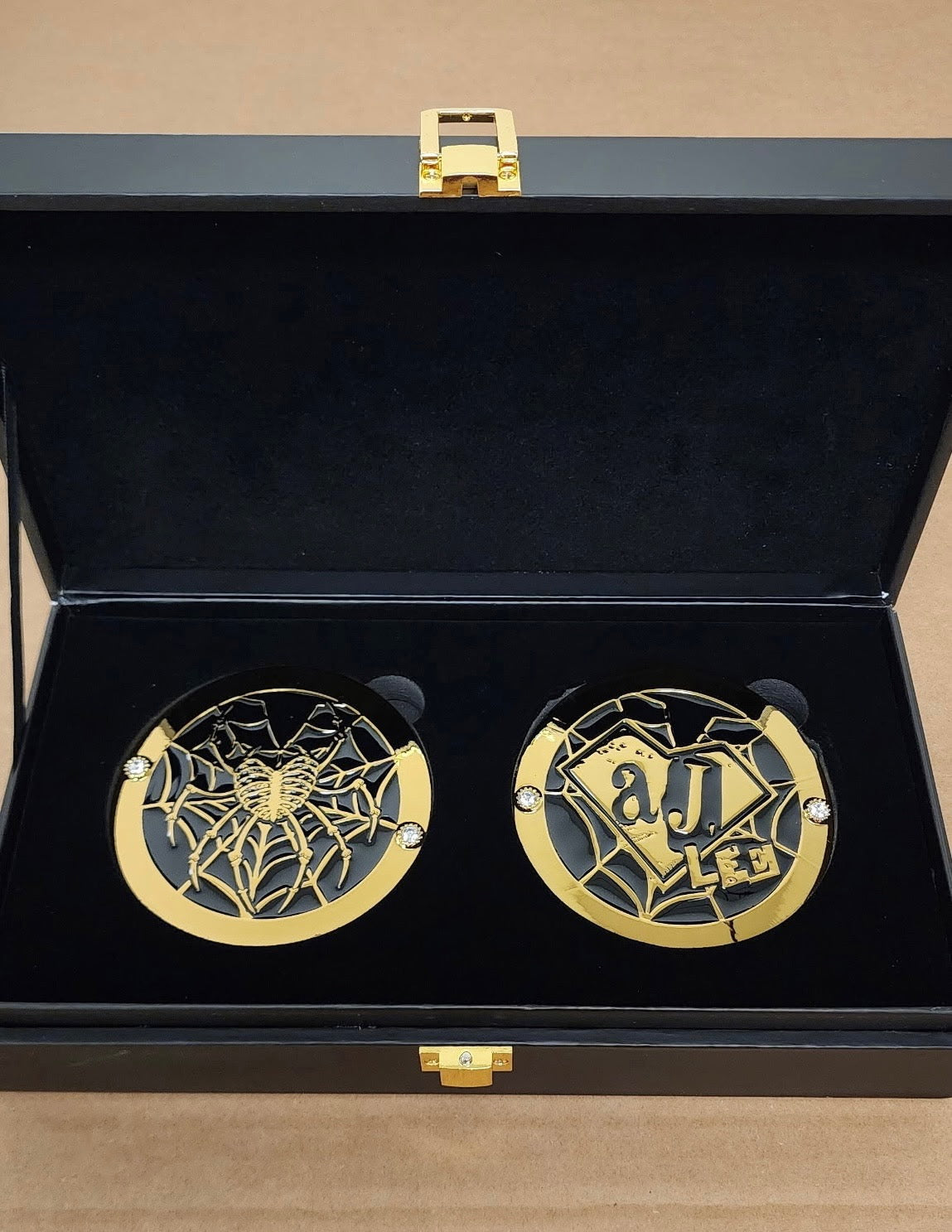 Official WWE AJ Lee Replica Side Plate Box Set