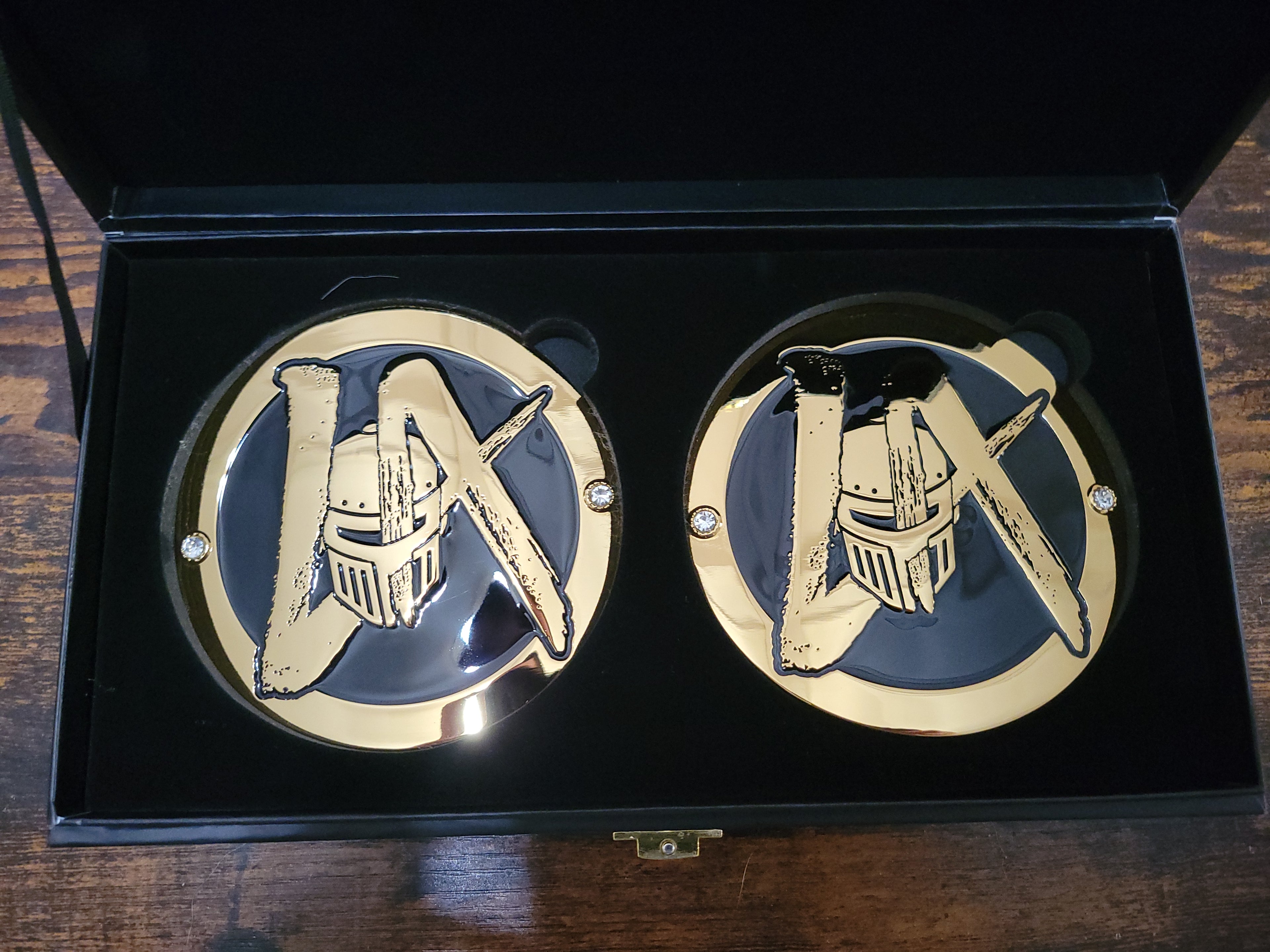 Official WWE LA Knight Replica Side Plate Box Set