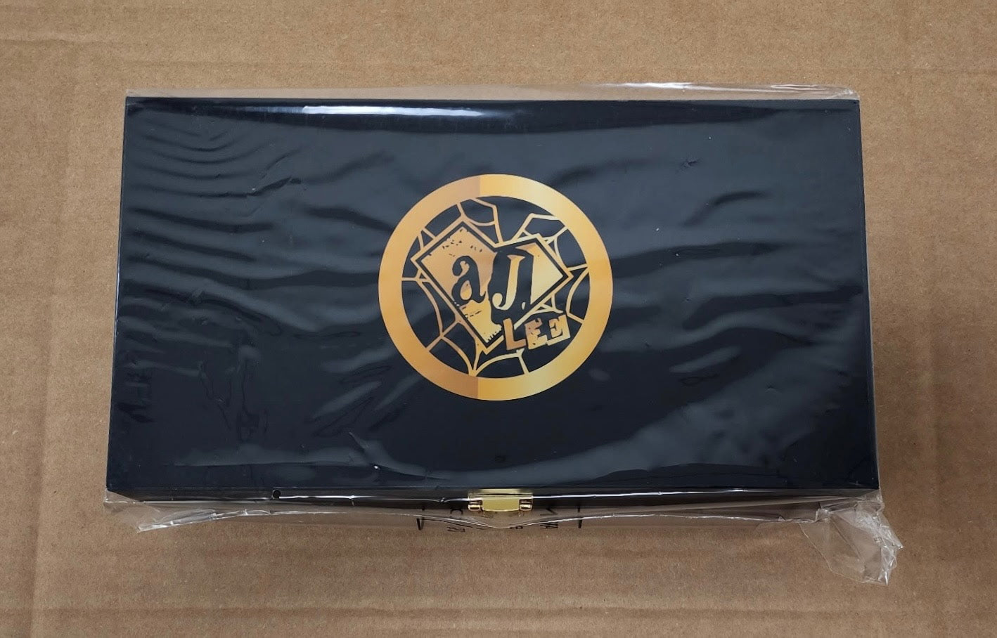 Official WWE AJ Lee Replica Side Plate Box Set